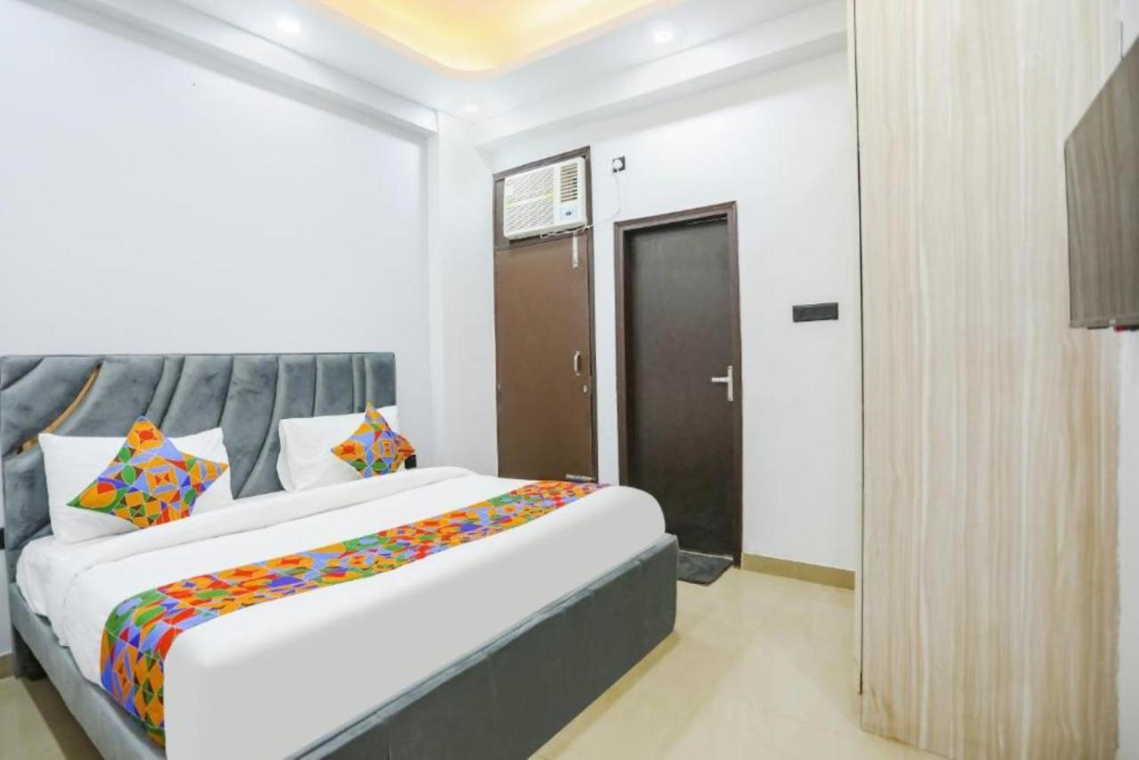 Hotel The Rasa At Vasundhara Ghaziabad Buitenkant foto
