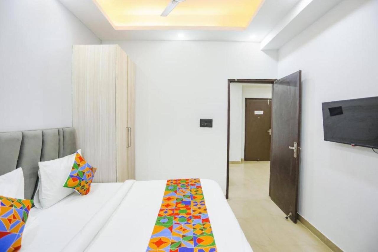 Hotel The Rasa At Vasundhara Ghaziabad Buitenkant foto