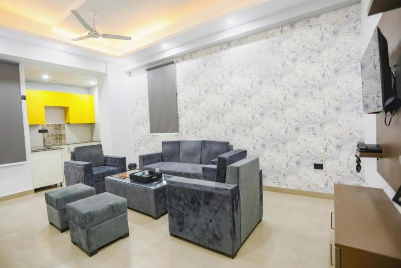 Hotel The Rasa At Vasundhara Ghaziabad Buitenkant foto