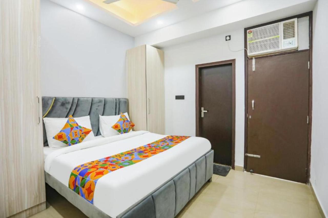 Hotel The Rasa At Vasundhara Ghaziabad Buitenkant foto