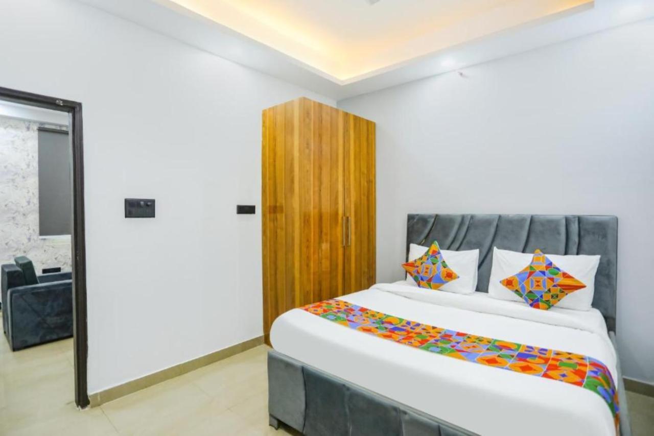 Hotel The Rasa At Vasundhara Ghaziabad Buitenkant foto